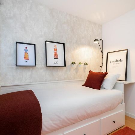 Whome Riverside View Premium Apartment W/ Ac & Terrace ポルト エクステリア 写真