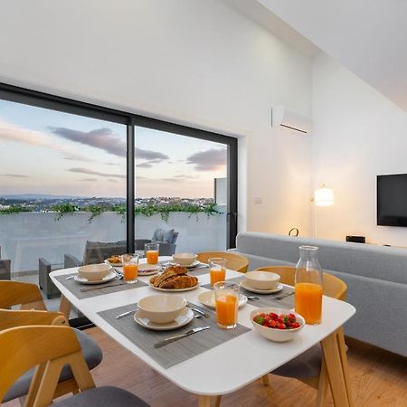 Whome Riverside View Premium Apartment W/ Ac & Terrace ポルト エクステリア 写真