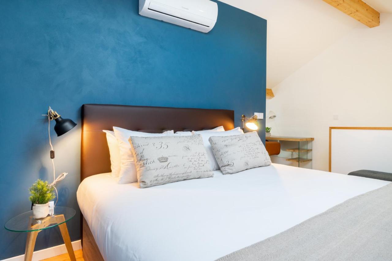 Whome Riverside View Premium Apartment W/ Ac & Terrace ポルト エクステリア 写真